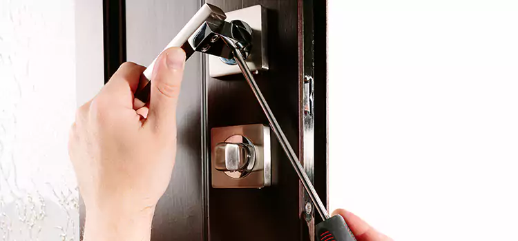 Door Lock Replacement Service Forest Hills