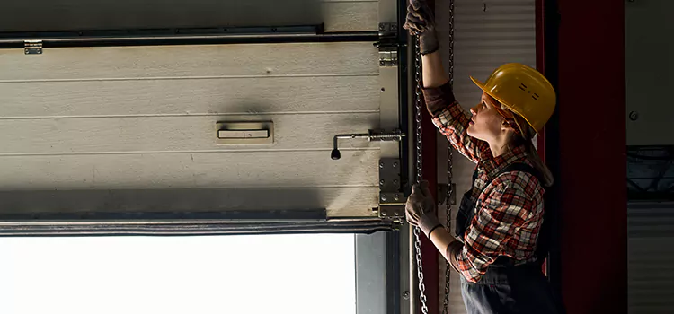 Addressing Common Garage Door Stoppage Issues in Forest Hills, MI